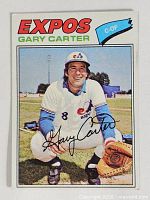 Front of 1977 Topps Gary Carter card