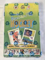 Front view of sealed 1992 O-Pee-Chee Premier Hockey wax box