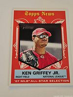 Front view of Ken Griffey Jr. #489 short print card