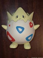 Front view of Togepi Tomy vinyl figure