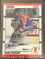 Front of Mark Messier Score card in sleeve