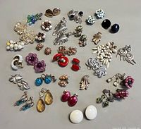 Overview of all 30 pairs arranged on surface