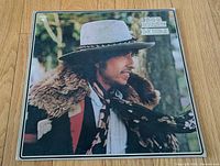 Front jacket of Bob Dylan Desire LP