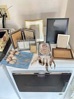 Full lot overview showing frames, dreamcatchers and matting