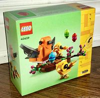 Back of sealed LEGO Creator 40639 box