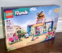 Front of sealed Lego Friends Hair Salon 41743 box showing artwork, age 6+, 401 pieces