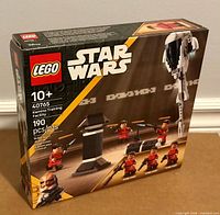 Front of sealed LEGO Star Wars 40765 box