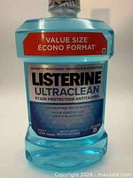 Front label of a Listerine Ultraclean 1.5 L bottle