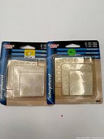 Front view of both blister packs showing brand, product and quantity