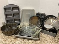 Overall lot showing variety of bakeware items