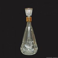 Full view of decanter with stopper front