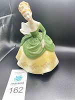 Front view showing entire figurine