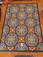 Full view of Safavieh Veranda rug showing complete pattern and edges