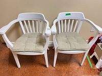 Front view of both armchairs with cushions