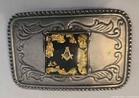 Front view showing entire buckle design