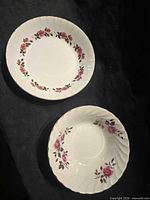 Both bowls showing size difference and floral pattern