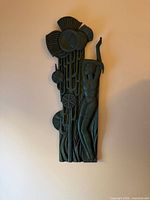 Full frontal view of entire wood plaque