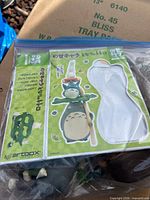 Bagged Totoro figure parts with Artbox backing card