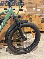 Front wheel, suspension fork, fat tire, fender