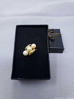 Ring in presentation box showing general appearance