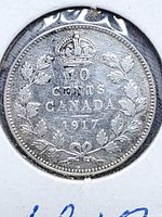 Reverse of 1917 Canadian 10-cent coin showing denomination, date and wreath