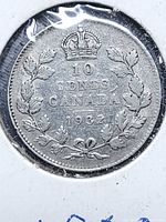 Reverse side crowned denomination 10 CENTS CANADA 1932 within maple leaf wreath