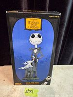 Front of boxed NECA Jack & Zero resin head knocker