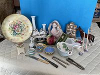 Group shot of entire lot displaying all items