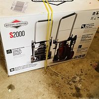 Box for Briggs & Stratton S2000 pressure washer, front graphic visible