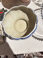 Top view white ceramic scalloped pot interior