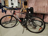 Full view of Supercycle SC1800 bicycle showing frame, wheels, drivetrain