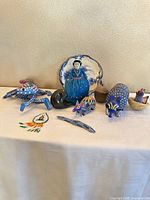 overview of all decorative items on table