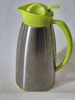 Full view of thermos front profile