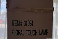 Box end displaying item number and lamp description