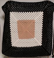 front view showing full blanket design and colors