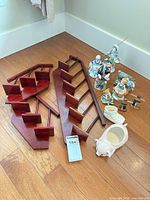 Entire lot with racks, figurines, planters