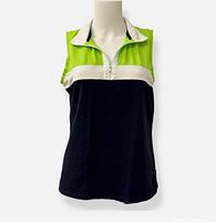 Front view of color-block sleeveless tank on mannequin
