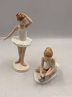 Both ballet figurines front view