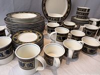 Full set laid out showing quantity and pattern