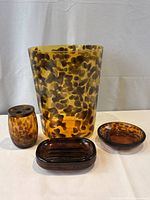 Full set: wastebasket, toothbrush holder, soap dish, trinket dish