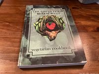 Front cover of the softcover cookbook