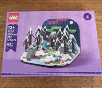 Front of sealed LEGO 40785 Northern Lights Diorama box