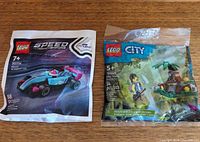 Front of both sealed LEGO polybags