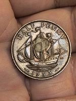 Reverse of 1953 halfpenny showing Golden Hind and date