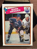 Front of Mark Messier 1988-89 O-Pee-Chee #93 hockey card