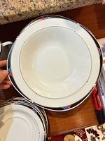 Soup/cereal bowl, showing rim design and condition