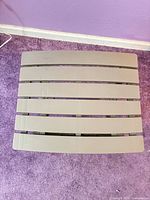 Top view showing five slats and color