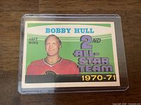 Front of Bobby Hull 1970-71 O-Pee-Chee card in sleeve