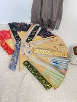 All fans displayed, showing variety of colours, patterns and sleeves