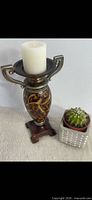 Full view candle holder with pillar candle